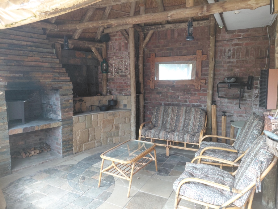 5 Bedroom Property for Sale in Vanes Estate Eastern Cape